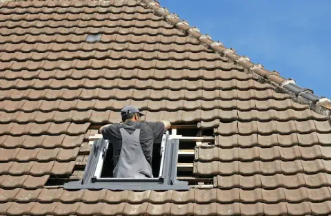 Pose de velux - Saint-Gervais-sous-Meymont